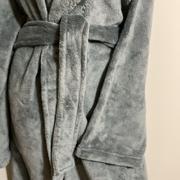 Sz. L / XL long Plush Robe - Picture 3 of 4